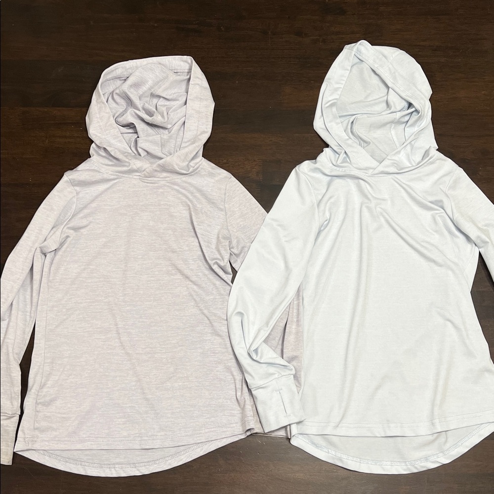 Set of Two Hooded Long Sleeve Shirts